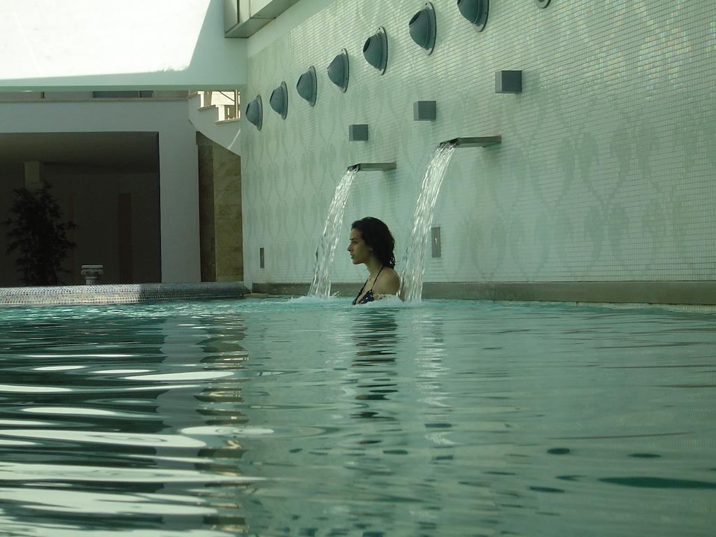 Terme Di Venturina Hotel เวนตูรีนา แตร์เม ภายนอก รูปภาพ
