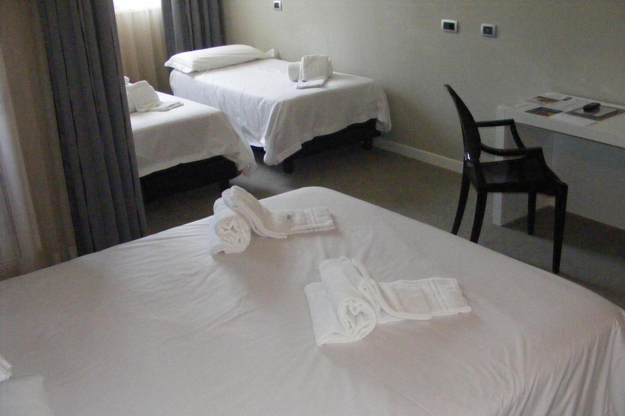 Terme Di Venturina Hotel เวนตูรีนา แตร์เม ภายนอก รูปภาพ