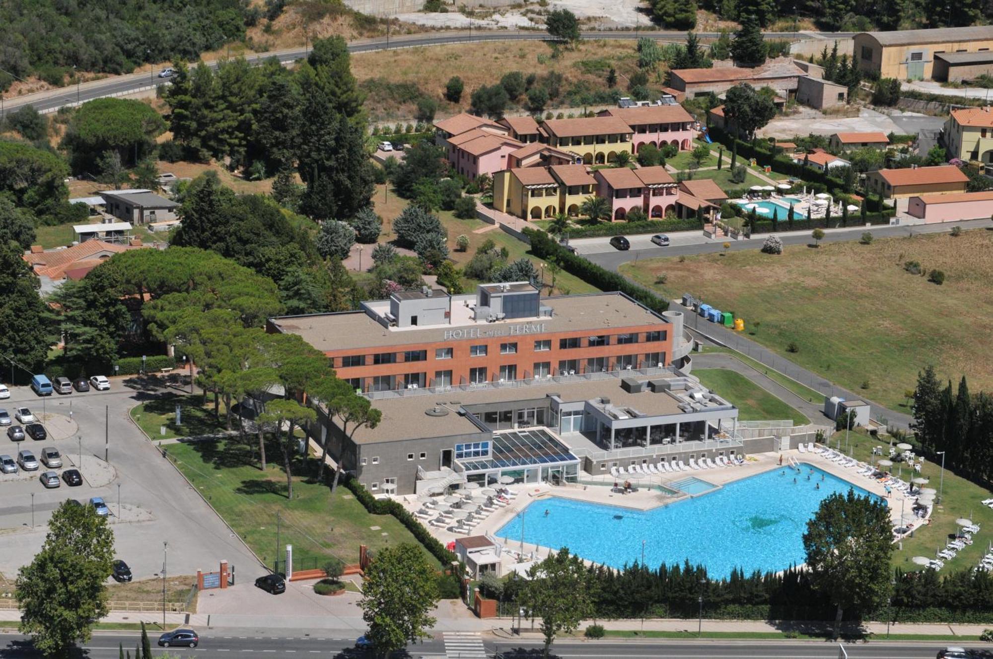 Terme Di Venturina Hotel เวนตูรีนา แตร์เม ภายนอก รูปภาพ