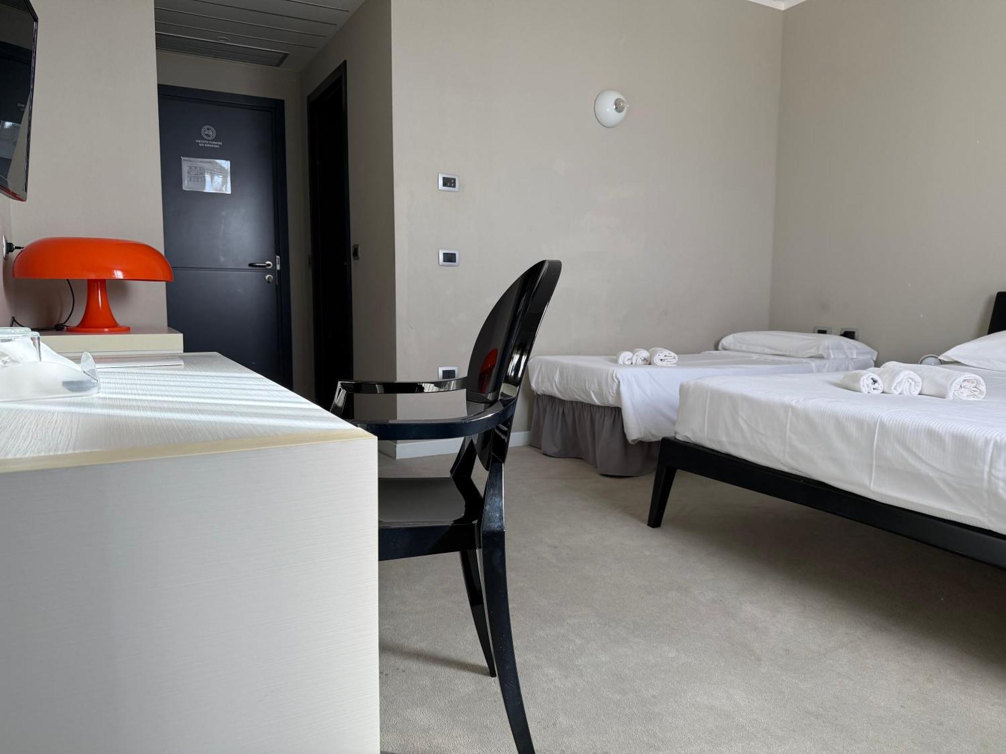 Terme Di Venturina Hotel เวนตูรีนา แตร์เม ภายนอก รูปภาพ