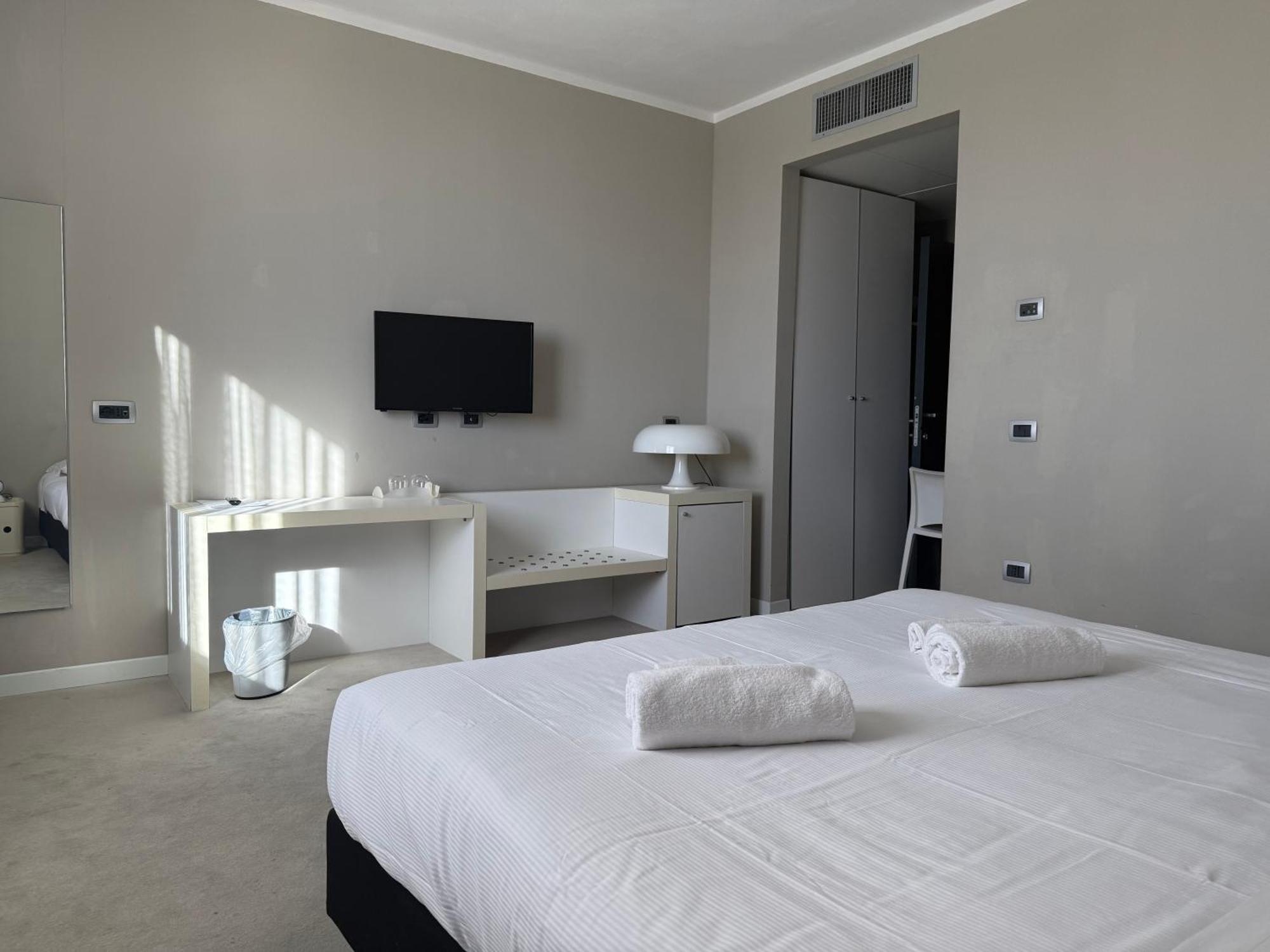Terme Di Venturina Hotel เวนตูรีนา แตร์เม ภายนอก รูปภาพ